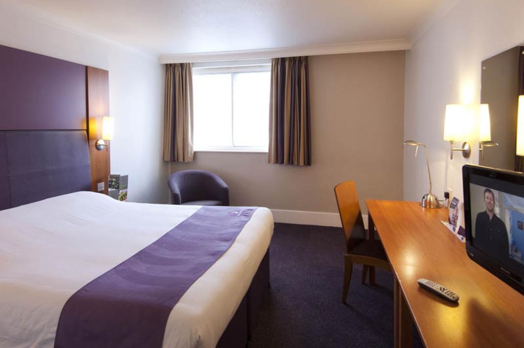 Premier Inn London Croydon Town Centre الغرفة الصورة