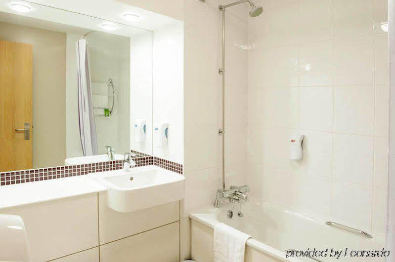 Premier Inn London Croydon Town Centre المظهر الخارجي الصورة