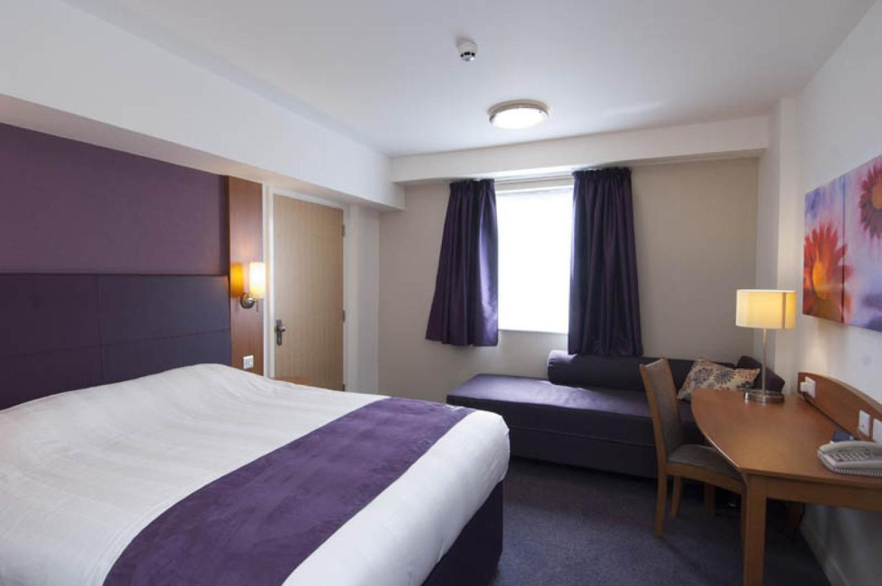 Premier Inn London Croydon Town Centre الغرفة الصورة