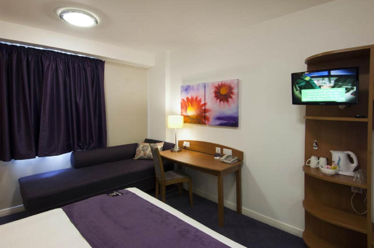 Premier Inn London Croydon Town Centre الغرفة الصورة